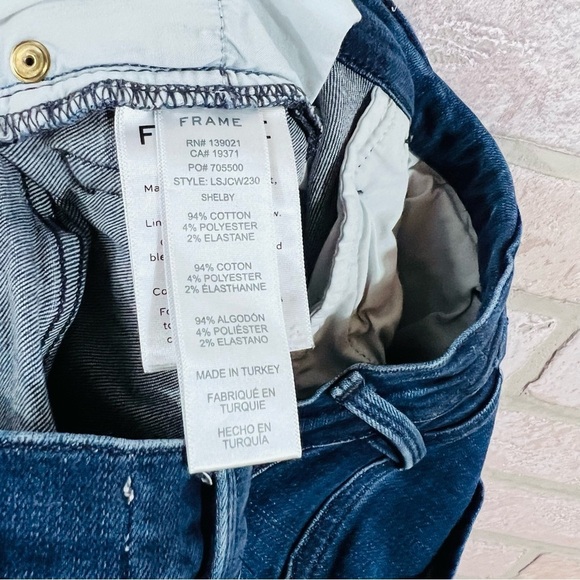 Frame Le Skinny de Jeanne Jeans in Shelby Wash with Chewed Hem Size 27 - Picture 8 of 8